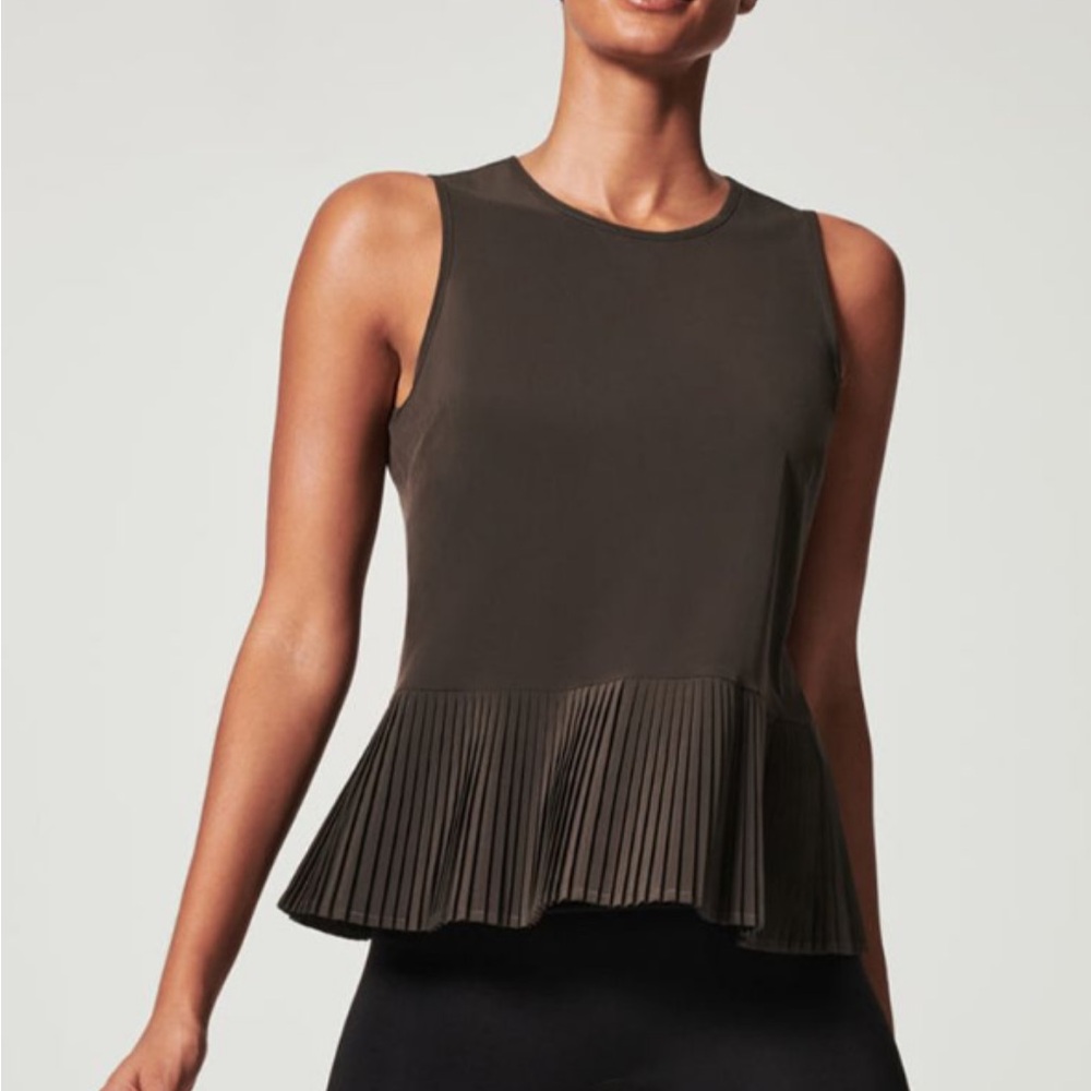 NWT Spanx Yes, Pleats Tank